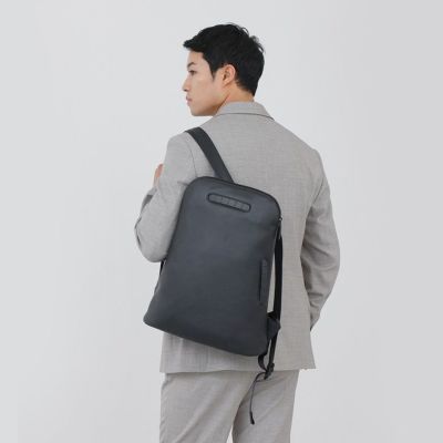 TOMOE レザーリュック スリムバックパック