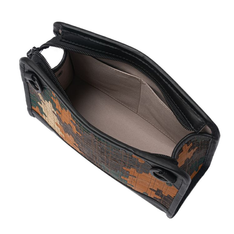 TRION ブラックレザーショルダーバッグ trionレザーショルダーバッグレザーバッグブラック