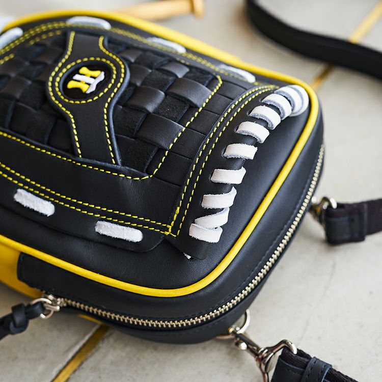 阪神タイガースコラボ グローブミニショルダー｜GLB110HT｜革・レザー