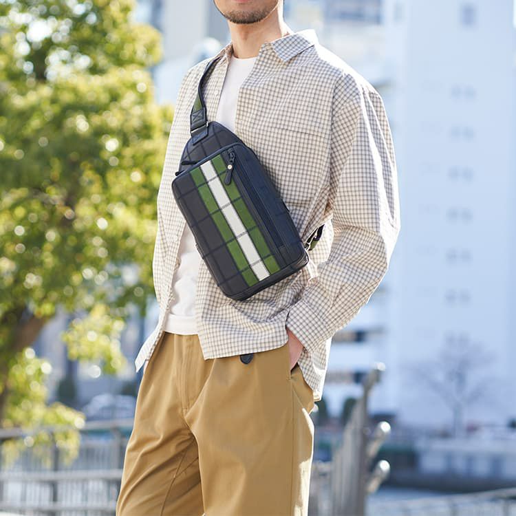 トライオン ショルダーバッグ ボディバッグ ライン