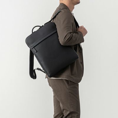 トライオン 薄マチバックパックA4