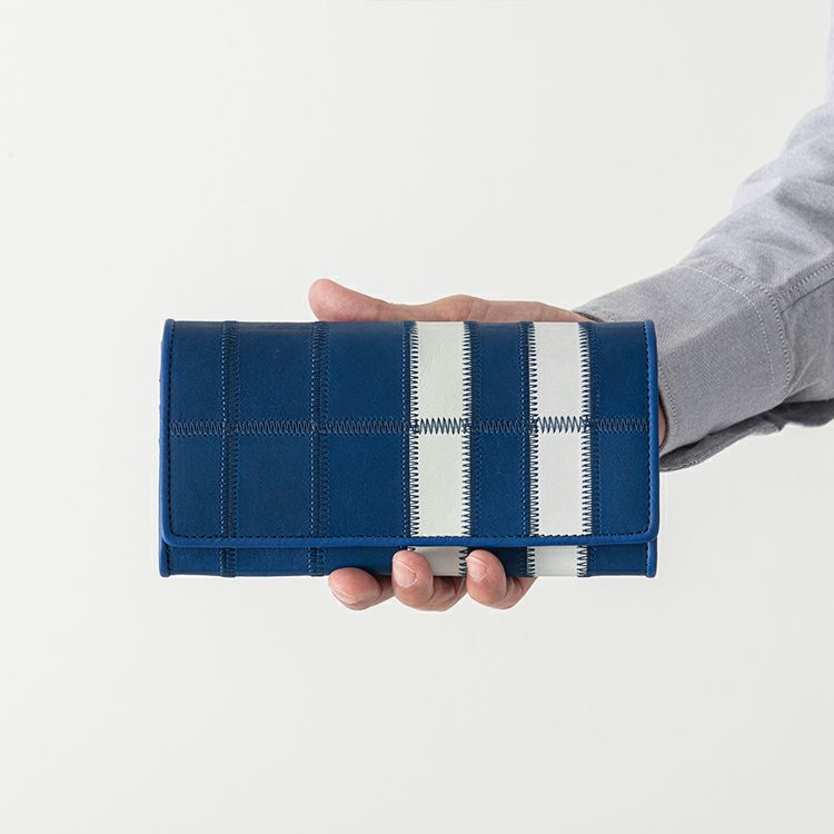 春の開運財布キャンペーン フラップ式長財布 財布の手持ち