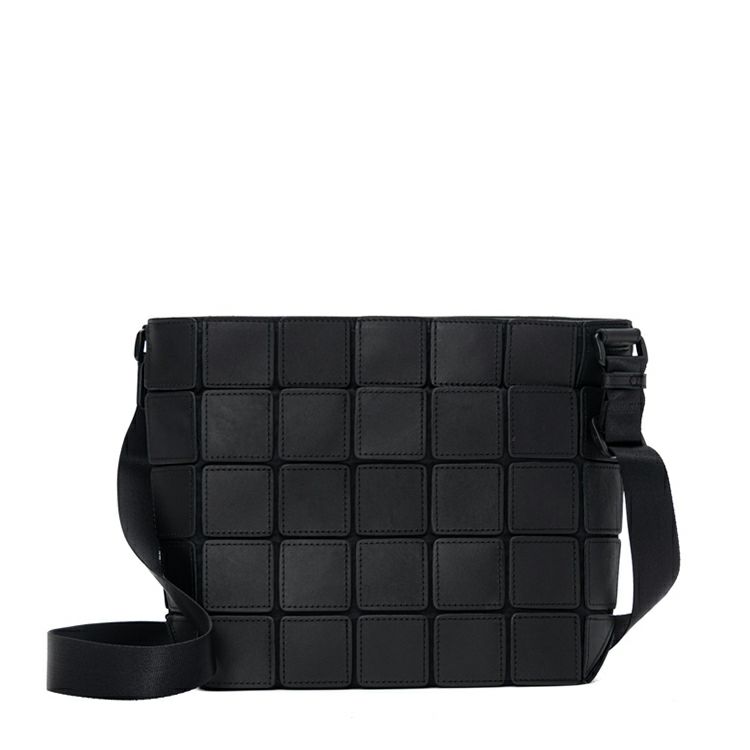 軽量ショルダーバッグ|PS204|革・レザーバッグのTRION(トライオン)公式サイト