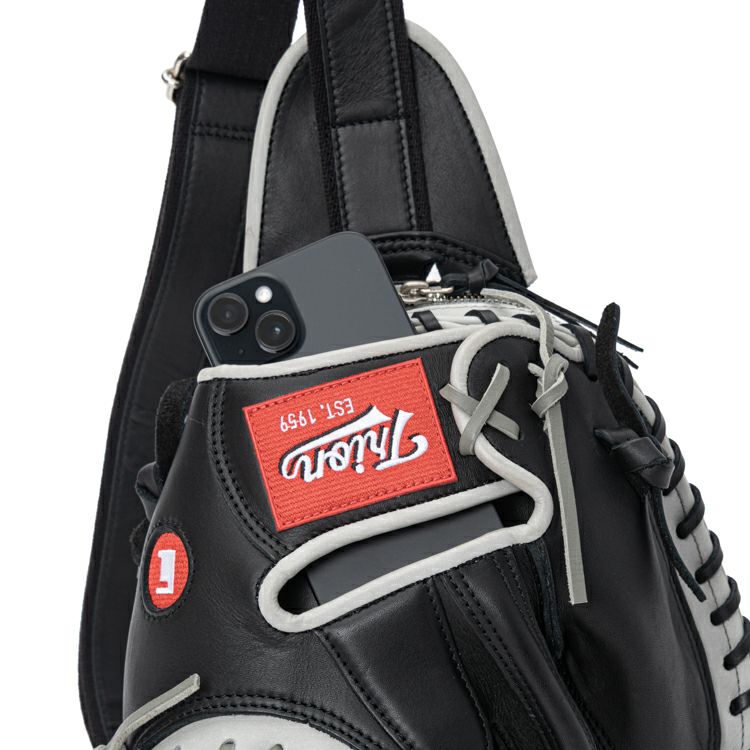 キャッチャーミットボディバッグ｜GLB119｜革・レザーバッグのTRION